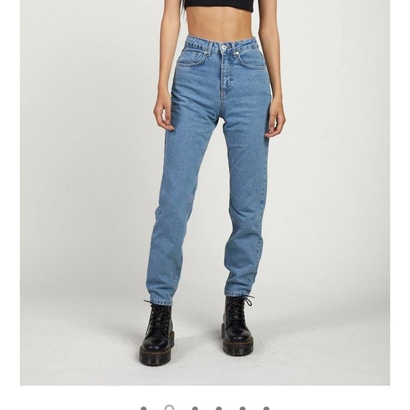 The Ragged Priest - light butt cut Jean - Picture 2 of 3